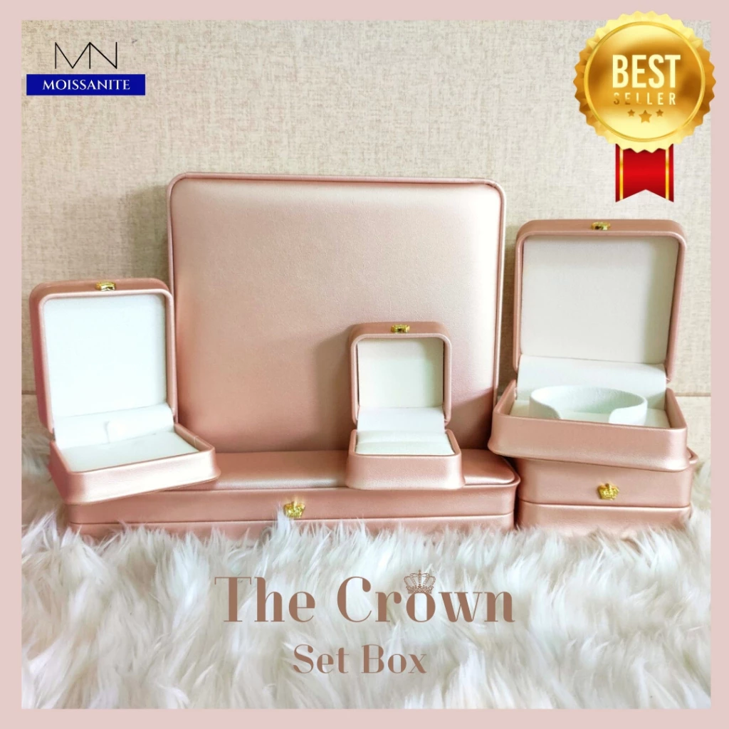 กล่องใส่เครื่องประดับสีนู้ดพิงค์ Crown Collection งานสุดหรู หุ้มหนัง PU วาววับ กล่องเครื่องประดับ