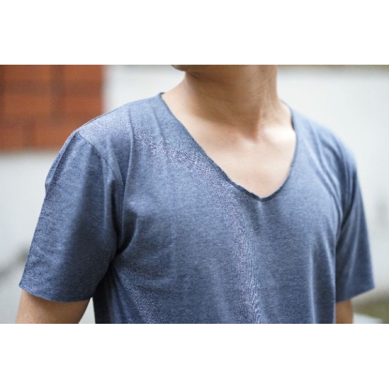 คอกว้าง เท่ เซอร์ ใส่สบาย เสื้อยืด คอเปลือย แขนสั้น