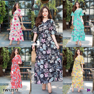 👗Pfashion [ส่งไวมาก🚛] P12571 เดรสยาวคอวีระบาย 3 ชั้น ลายดอก