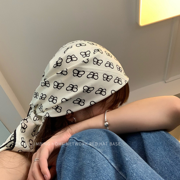 ผ้าโพกหัวลายผีเสื้อโทนสีขาว-ดำ ใช้ผูกผมกันแดด ผูกทับบิกินี่เป็นเกาะอกกันโป๊ได้   พร้อมส่งจากกทม.