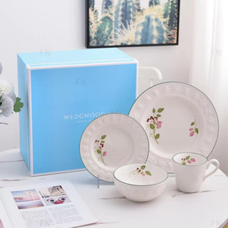 Wedgwood Happy Holiday Raspberry Series Advanced Bone China Tableware 4-piece cup, bowl, plate, tableware, gift box