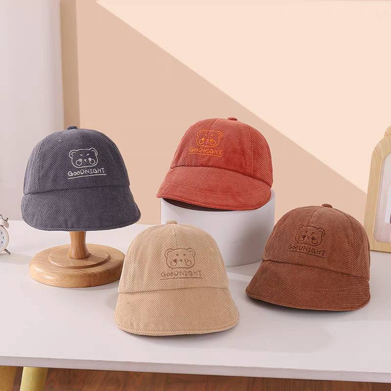[พร้อมส่ง] หมวกเด็ก 12เดือน-5ปี รอบหัว:50-52 cm. หมวกแก๊ปปีกกว้าง สไตล์เกาหลี ปักลายการ์ตูนหมี