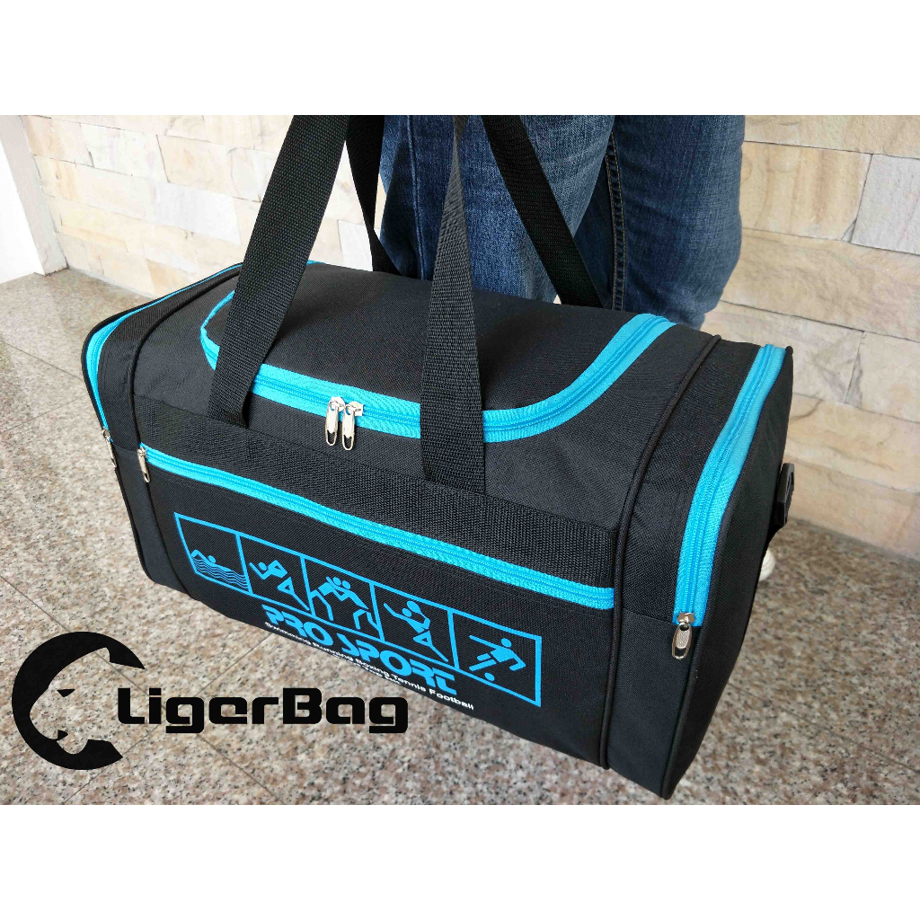 กระเป๋าเดินทางแบบถือกระเป๋าใส่เสื้อผ้า รุ่น LG-1085 ( ขนาด : 27 x 47 x 23 CM )
