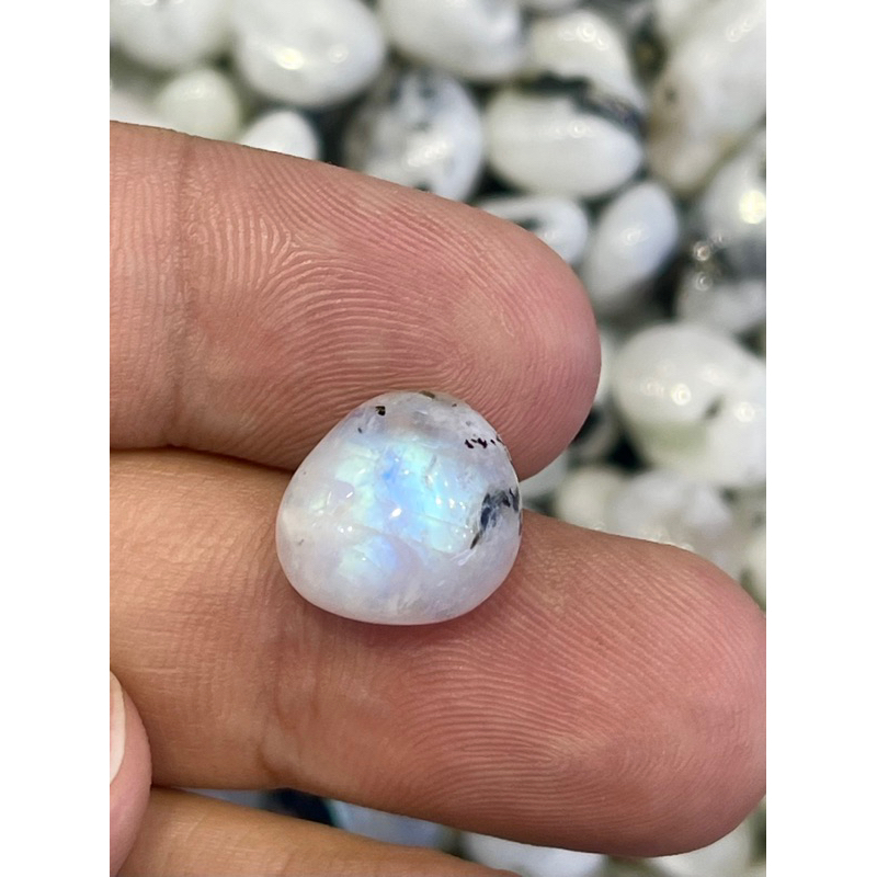 1Pc Natural MoonStone Tumble Stone / Moonstone helps all kind of healing 1-2 cm the physical, emotional, and spiritual.