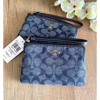 COACHแท้พร้อมส่ง 💯 Corner Zip Wristlet In Signature Chambray CH371