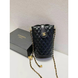 กระเป๋า กระเป๋าใส่โทรศัพท์ Mini Crossbody Phone Case Twist Bag With Box Counter VIP Gift แท้!! สินค้ามีพร้อมส่งในไทย