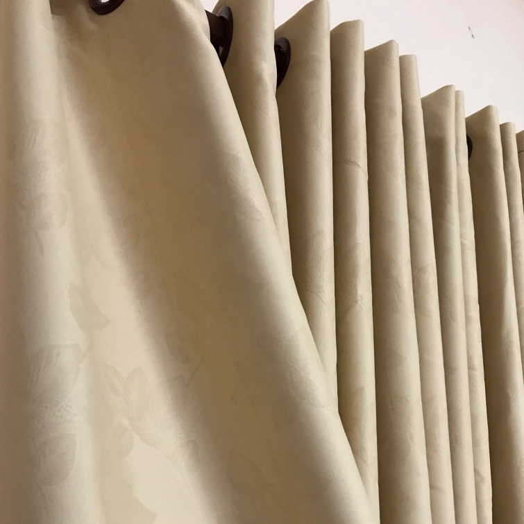 แนะนำ ผ้าม่าน ผ้าม่านหน้าต่าง สีครีมลายใบไม้ ผ้าม่านกันแสง ผ้าม่านสีครีม ประตู กั้นห้องนอน ราคาพิเศษ มีเก็บเงินปลายทาง