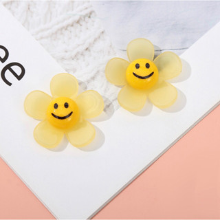 ตัวติดดอกเดซี่ (สีเหลือง) ขนาดไซส์กลาง 3.5 (เชต 5ชิ้น)