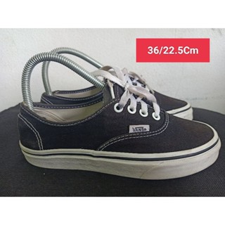 Vans Size 36 ยาว 22.5 Cm  รองเท้ามือสอง ผู้หญิง เท้าเล็ก  ผ้าใบ สวม แฟชั่น ลำลอง เที่ยว