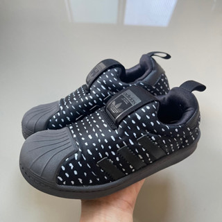 Adidas รองเท้าเด็กมือสองของแท้💯พร้อมส่ง sz 18cm