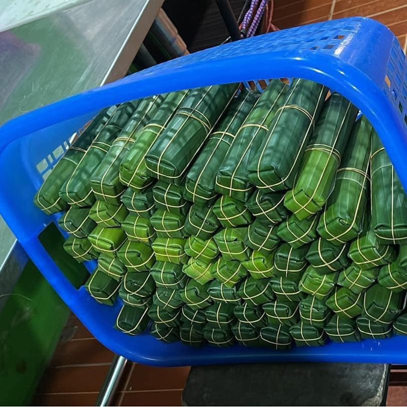 (7แท่ง)หมูยอห่อใบตองสูตรต้นตำรับอุบลแท้ หมูยอไร้แป้ง เนื้อล้วนหมูยอใบตอง 200 กรัม