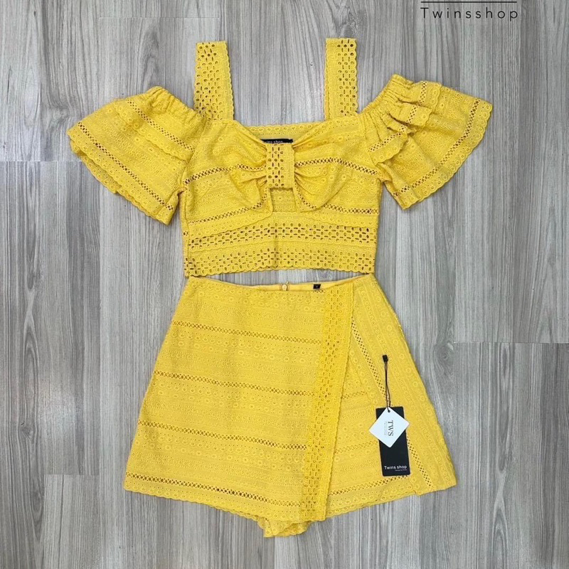Twinshop  Set เซต2ชิ้น เสื้อผ้าผู้หญิง ชุดเซตกางเกงกระโปรงขาสั้น สีเหลือง