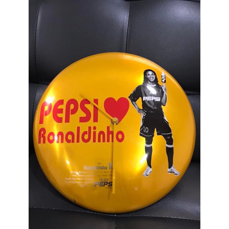 นาฬิกาแขวนงานเก่า Pepsi Ronaldinho