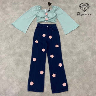 PISAMAI:เซ็ตเสื้อแขนยาวเว้าอกสีเขียวมาคู่กับกางเกง(*สอบถามสต๊อกก่อนกดสั่งน๊า)