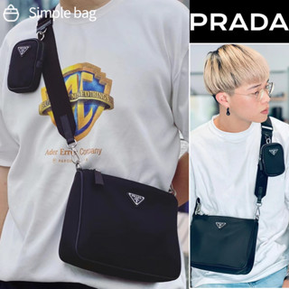 ปราด้า PRADA Re-Edition Saffiano 3 in 1 leather shoulder bag