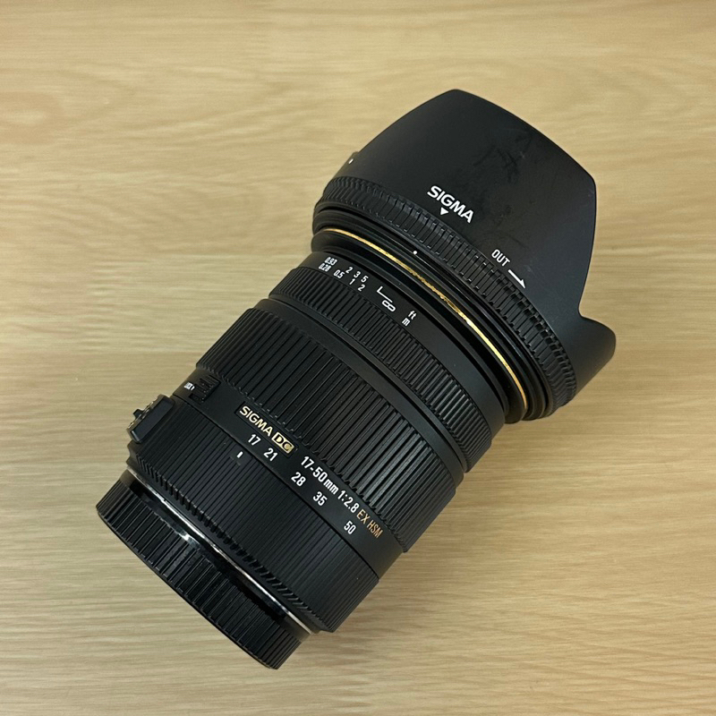 Sigma 17-50mm F2.8 DC ( for canon )