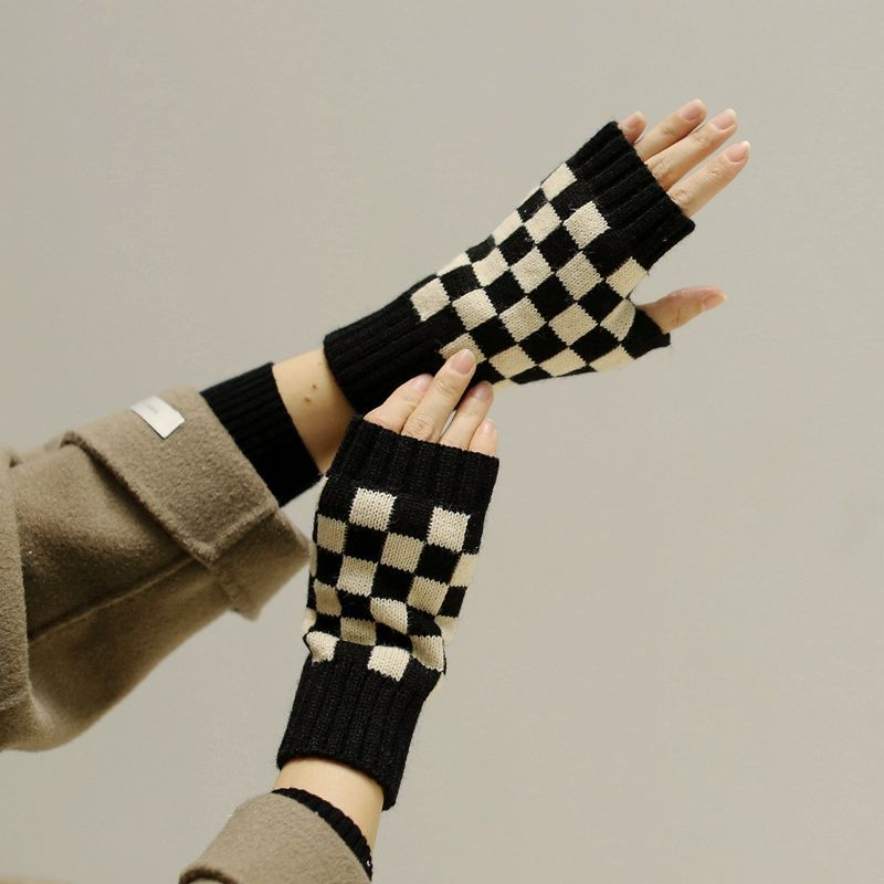 รุ่นยอดนิยม ถุงมือครึ่งนิ้ว หนาว