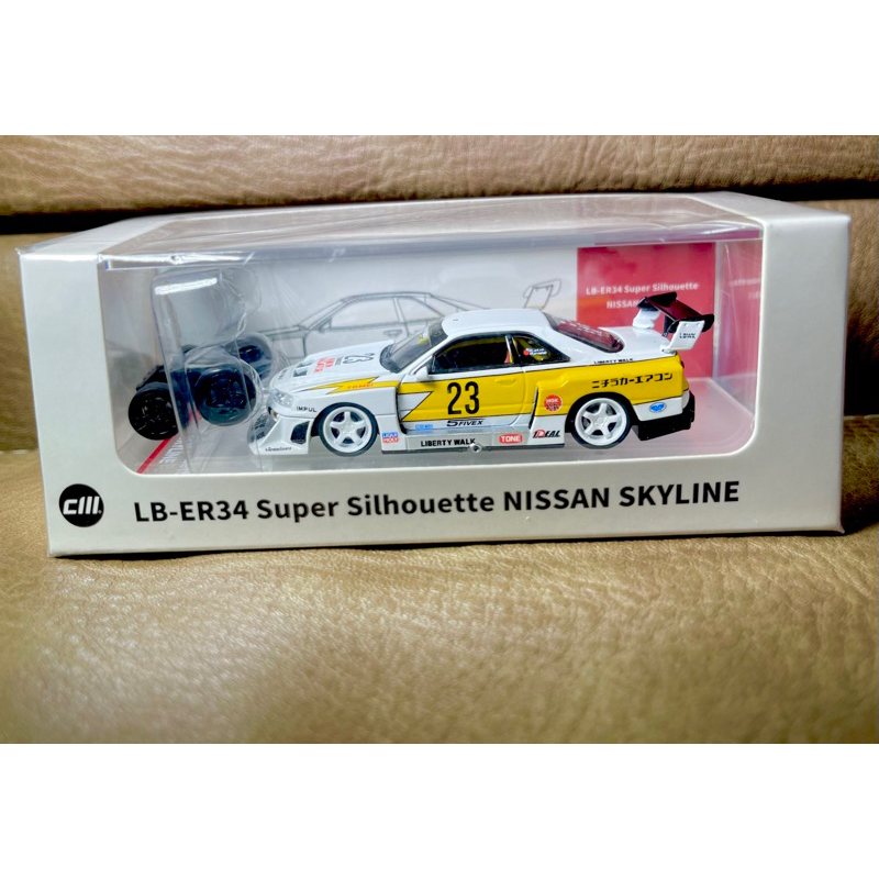CM 1/64 Nissan Skyline ER34 LB