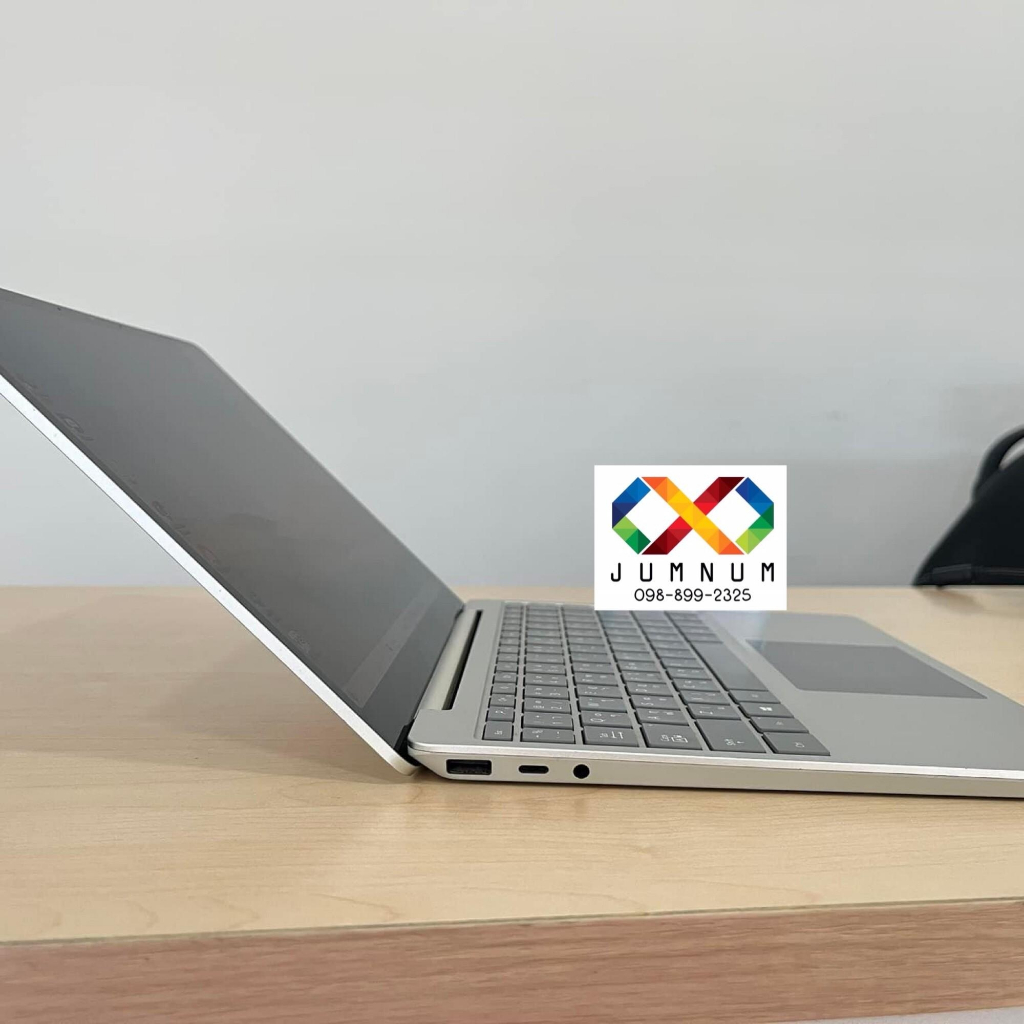 เบา บาง เครื่องหรูหรา✨   ขายโน๊ตบุ๊ค💜Microsoft Surface Laptop Go 💻 Core i5-1035G1 💕จอทัสกรีนเครื่องใหม่มาก สภาพนางฟ้า