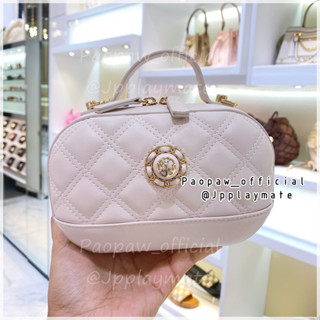 LYN กระเป๋าสะพายข้าง รุ่น Cecilia Round Mini Crossbody :  LL23SBS276ชอปแท้ 100% พร้อมถุงผ้า และถุงกระดาษ