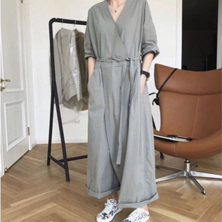 Coco Jumpsuit ชุดจั้มสูทกางเกงแนวมินิมอล ใส่สบาย (พร้อมส่ง)