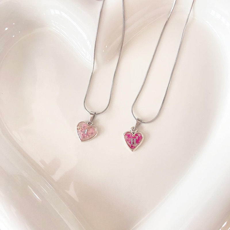 SJ043 สร้อยเรซิ่นดอกไม้ Ammi Majus แต่งอักษร (📍แจ้งสีดอกไม้และตัวอักษรในแชทนะคะ) - รูปที่ 4