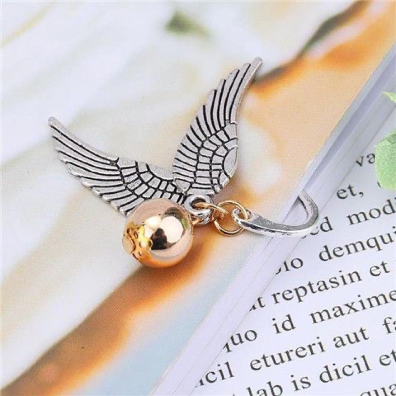 พร้อมส่ง 𝔾𝕠𝕝𝕕𝕖𝕟 𝕊𝕟𝕚𝕥𝕔𝕙 𝔹𝕠𝕠𝕜𝕞𝕒𝕣𝕜 ꔛ⋆⁺ ที่คั่นหนังสือ ลูกโกลเด้นสนิช แฮร์รี่ พอตเตอร์ harry potter