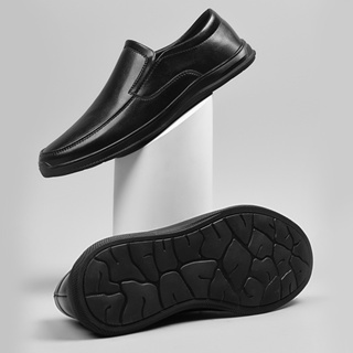 GFShop พร้อมส่ง 🚚 รองเท้าคัทชูชาย รองเท้าลำลองชายไหนๆก็ดูเนี…