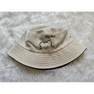 หมวกบักเก็ต Bucket hat มือ1✨ สีครีม สีดำ ใส่ได้สองด้าน