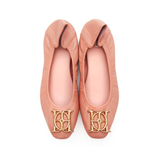 O&amp;B รองเท้าหนังแกะ รุ่น Audrey Crest in Salmon Burn