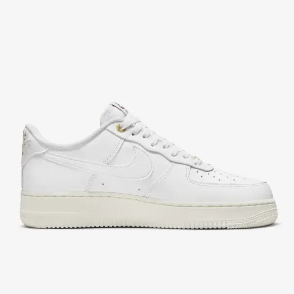 Nike ไนกี้ รองเท้าผ้าใบ รองเท้าผู้ชาย M Air Force 1 07 PRM Join Forces DQ7664-100 (5300)