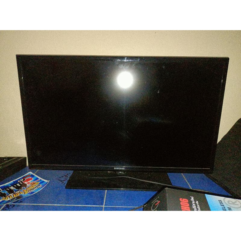 โทรทัศน์ 32 นิ้วจอแบน