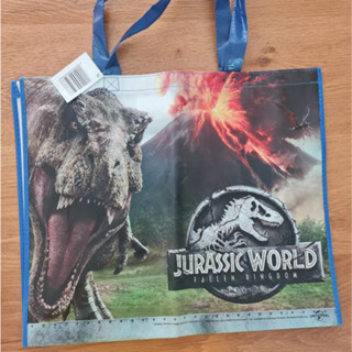 กรเป๋าช้อปปิ้ง shopping bag ขนาด 50x43 ซม ลาย Jurassic World จาก ToysRus ทอยอาร์อัส