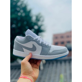 🇰🇷 (W) Jordan 1 Low White Wolf Grey DC0774-105 พรีออเดอร์ - preorderoppa