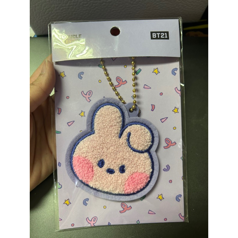 พวงกุญแจกระต่ายbt21 แท้