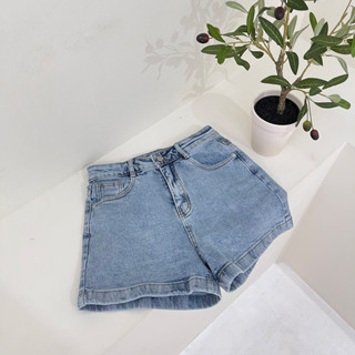 Heart jeans shorts (Light blue)💕