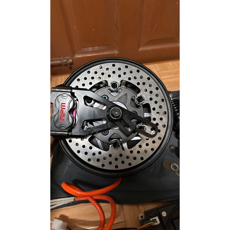 hub YMMOTOR2000w72v10นิ้วพร้อมชุดปั้มเบรคRPM