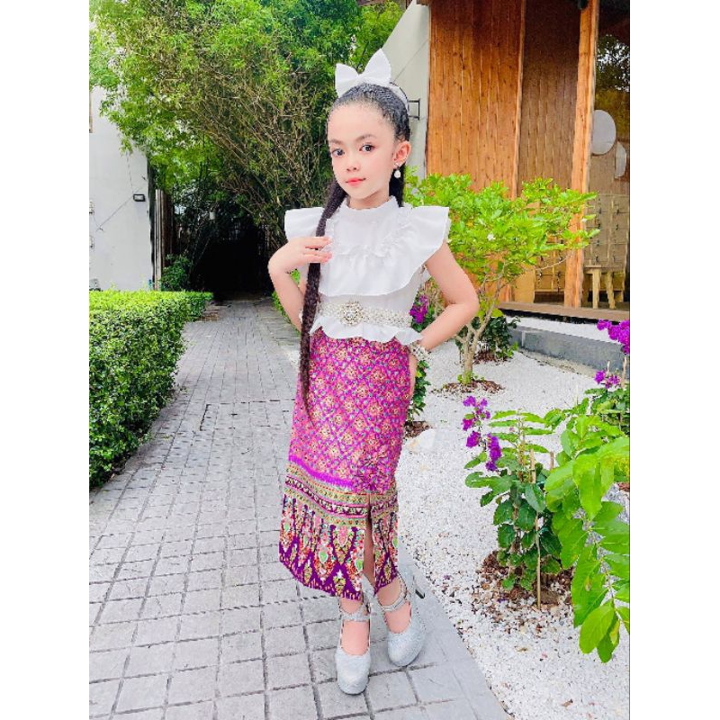 ชุดไทยประยุกต์ หลายแบบ หลายสี