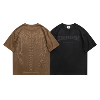 spaceboy เสื้อยืดโอเวอร์ไซส์แขนสั้น Unisex ลาย “ Unshakable Club ” [S665]