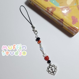Y2K Keychain black and​ red พวงกุญแจ​ลูกปัด​ สาย​ห้อย​โทรศัพท์​ รุ่น y2k จี้หัวใจไม้กางเขน​