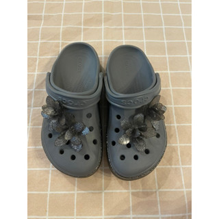 รองเท้าลำลองcrocs มือ2