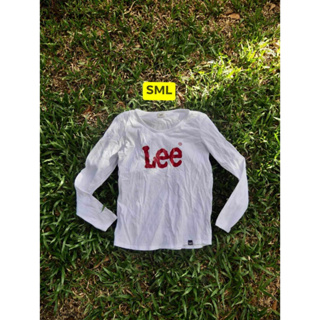 เสื้อยืด แขนยาว สีขาว Brand Lee 100 บาท ไม่มีตำหนิ และรอยเลอะ ก่อนยืด-ตึงสุด อก 34-39" ยาว 24"