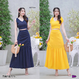 18771 set 2 ชิ้น เสื้อ ครอปลายจุด ผูกไหล่ + กระโปรงลายจุดยาว 2-piece set: polka dot crop top + shoulder tie + long skirt