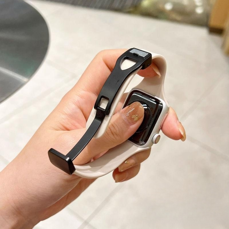 สำหรับ iWatch Series10 9 8 7 se 6 5 3 2 1 8 Slim เอวสายนาฬิกาซิลิโคนแม่เหล็กพับสายนาฬิกา 49mm/46mm/45mm44/42mm40/41/38mm
