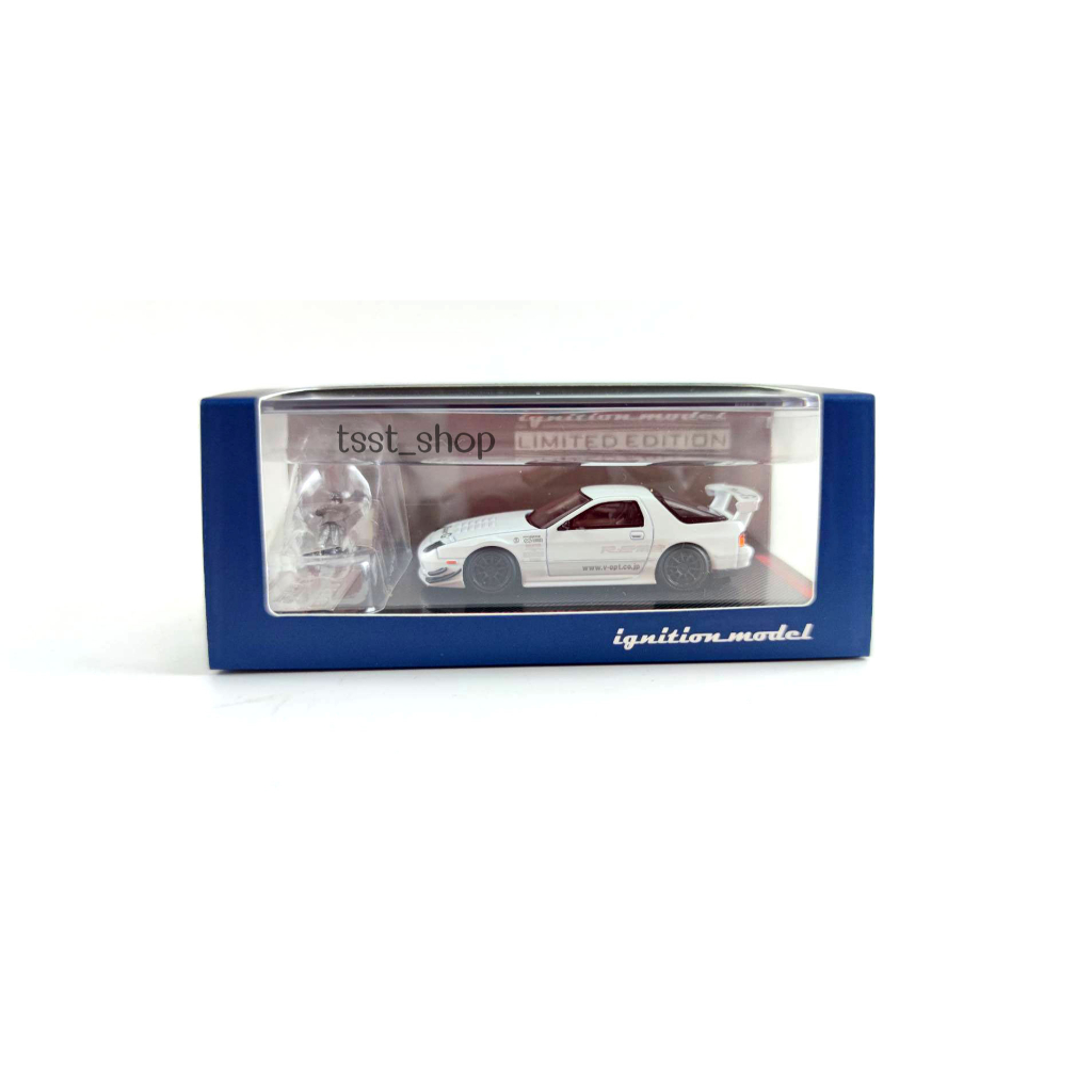 Ignition Model 1:64 Mazda RX-7 (FC3S) RE Amemiya White with Figure