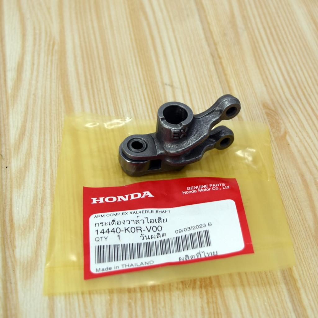 กระเดื่องวาล์ว ไอเสีย PCX160 / LEAD125 แท้ศูนย์ฮอนด้า ราคา/1ชิ้น 14440-K0R-V00