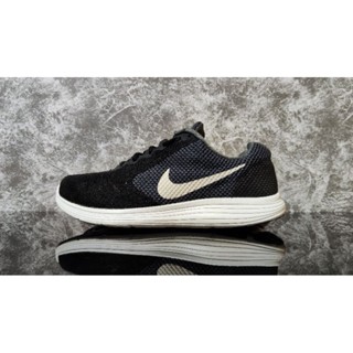 Nike Revolution3 Size 42.5/27Cm มือสอง ของแท้