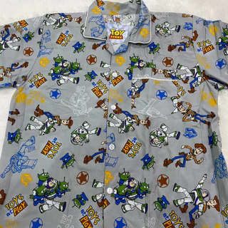 ToyStory ชุดนอนลายทอยสตอรี่ ชุดนอนเด็ก และ ชุดนอนผู้ใหญ่ พร้อมส่ง ลายวู้ดดี้ บัทไลท์เยียร์ ลิขสิทธิ์แท้ 100%