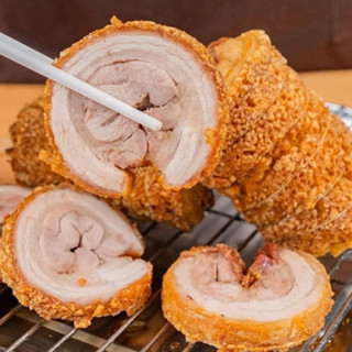 หมูกรอบชาชู หมูคูโรบูตะ หมูกรอบCP 400 g. (จ.อื่น นอกจากที่แจ้ง กดสั่งลังโฟม)