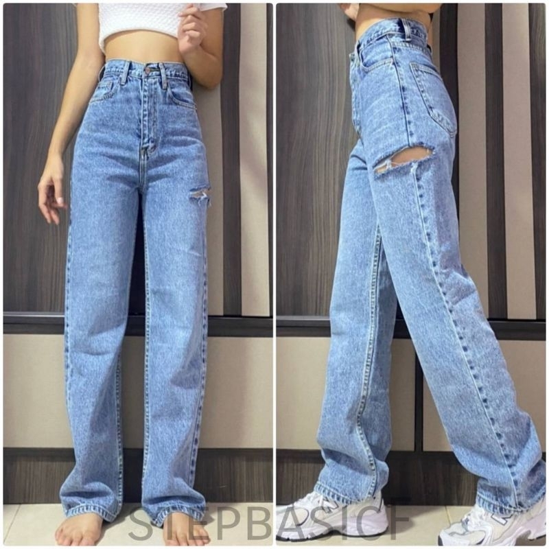 ส่งต่อกางเกงยีนส์ แต่งขาดข้าง งานป้าย Oops Jeans